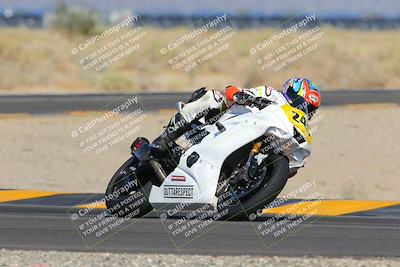 media/Sep-25-2022-CVMA (Sun) [[ee08ed6642]]/Race 6 Amateur Supersport Open/